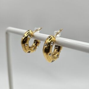 🆕️Cuff hoop earrings with cubic zirconia stones